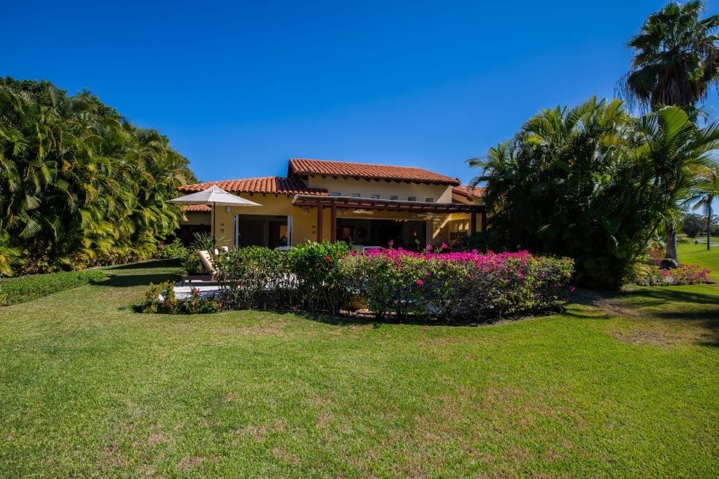 las palmas nineteen punta mita