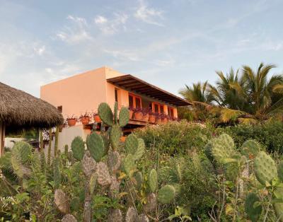 Suite Pinas – Los Guajes