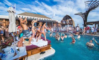 The Best Beach Clubs in Los Cabos!