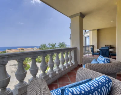 Condo Puerta del Sol B205