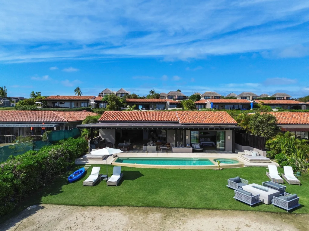 Villa Vista Hermosa Mita aerial view of the lawn, pool and exterior — Punta Mita Nayarit, Mexico