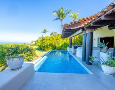 Four Seasons Villa 2037
